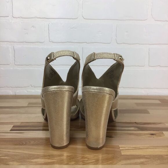 GUESS Gold glitter open toe chunky heeled large strappy sandals pumps size 7 - Picture 2 of 14